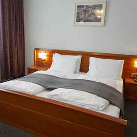 Primary image 1 Hotel Pension Lumes - Self Check-In, Stephansplatz Hotels