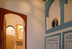 Others 7 Riad Karmela