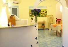 Lain-lain 2 Sharon House