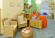 Lain-lain 3 Sharon House