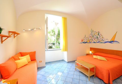 Lain-lain Sharon House