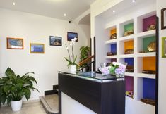 Others 2 Sorrento Flats