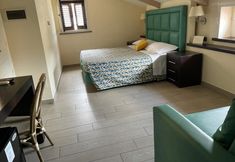 อื่นๆ 6 Blurooms