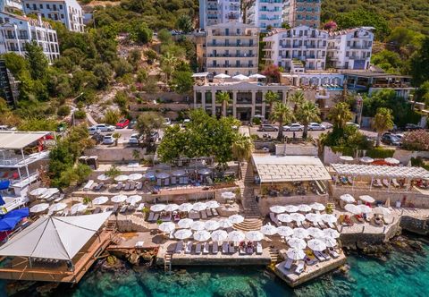 อื่นๆ Hera Hotel