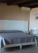 Room Korello