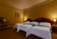 Lainnya 7 Hotel Internacional