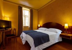 Lainnya 5 Hotel Internacional