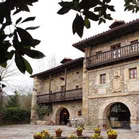 Primary image 1 金他纳塔旅馆, Liendo 酒店