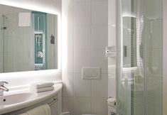 Lainnya 4 ibis Locarno