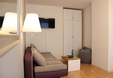 Others 3 Hotel Lützow