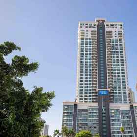 Primary image 1 Mantra Crown Towers Surfers Paradise, Lower Beechmont Hotels