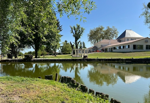 Khác Domaine de Roullet