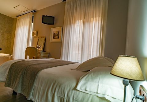 Khác Hotel Alfonso IX