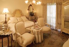 Lain-lain 6 Illyria House