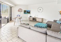 Others 3 Space Holiday Apartments