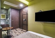 Others 2 Amourex Hotel