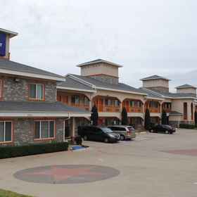 Primary image 1 Bestway Inn, Hotel River Legacy Living Science Center