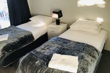 Others Anchor Down Apartments