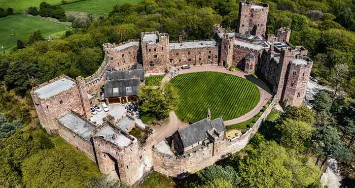 อื่นๆ Peckforton Castle