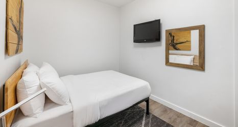 Others 2 Hotel 27 by LuxUrban