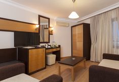 其他 6 Kandelor Hotel