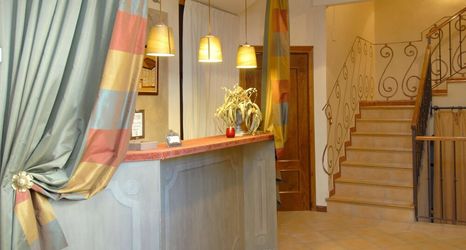 Others 2 Hotel Plaza