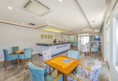 其他 4 Side Sunberk Hotel