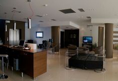 อื่นๆ 2 Trokadero Hotel