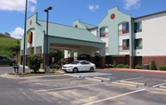 Others 7 Super 8 by Wyndham Natchez