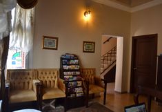 Lain-lain 6 Tulip House