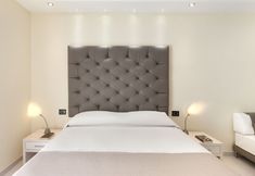 Khác 3 Palazzo Tritone & Abagnale