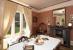 Lain-lain 7 Burcombe Manor