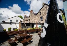 Others 7 Black Boy Inn