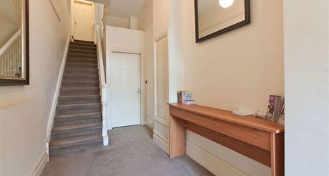 Lain-lain 2 Sixty Two on Grey