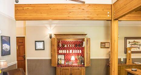 Others 2 Pine Ridge Inn