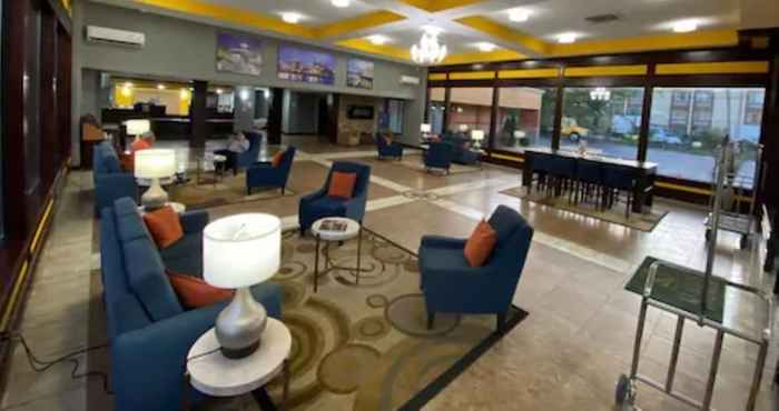 Others Valley Inn & Suites