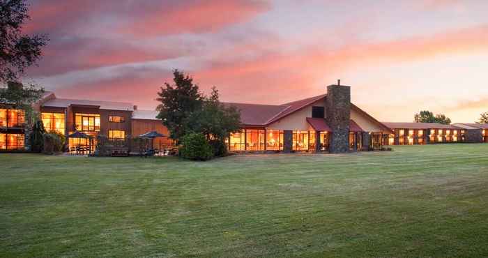 Lainnya Distinction Mackenzie Country Hotel