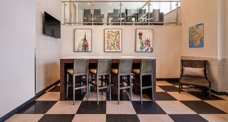 อื่นๆ 2 Best Western Plus Plaza Hotel