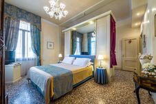 Lainnya Palazzo Odoni