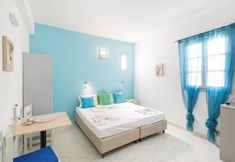 Others 7 Xenones Lindos