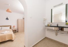 Lain-lain 6 Smaragdi Hotel