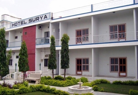 Khác Hotel Surya