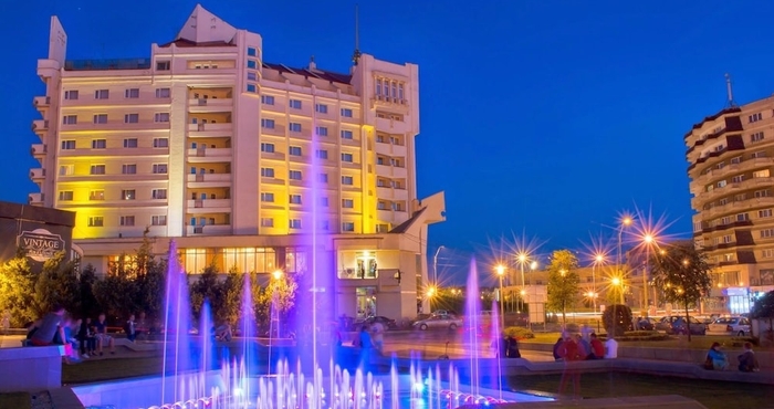 Khác Hotel Mara