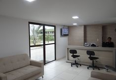 Others 3 Laguna Beach Flat by AFT