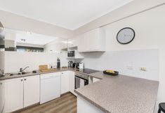 Others 6 Accommodate Canberra - The Summit
