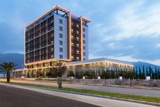 อื่นๆ Ramada by Wyndham Tire