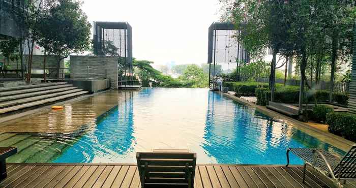 Lainnya PJ8 Service Suite Pool View