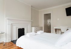 Others 5 West Village 2 BR and Private Roof Deck