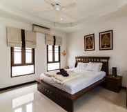 Lainnya 4 4 Bedroom Private Bali Style Villa HH1