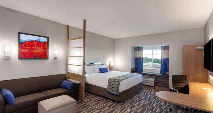 อื่นๆ Microtel Inn & Suites by Wyndham College Station